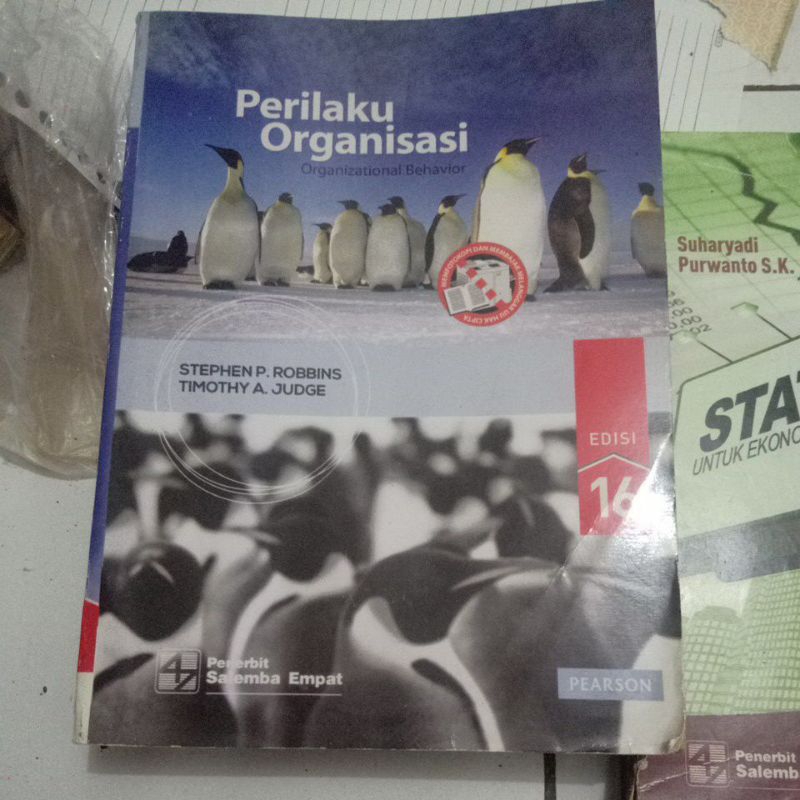 

Buku Perilaku Organisasi Stephen Robbins