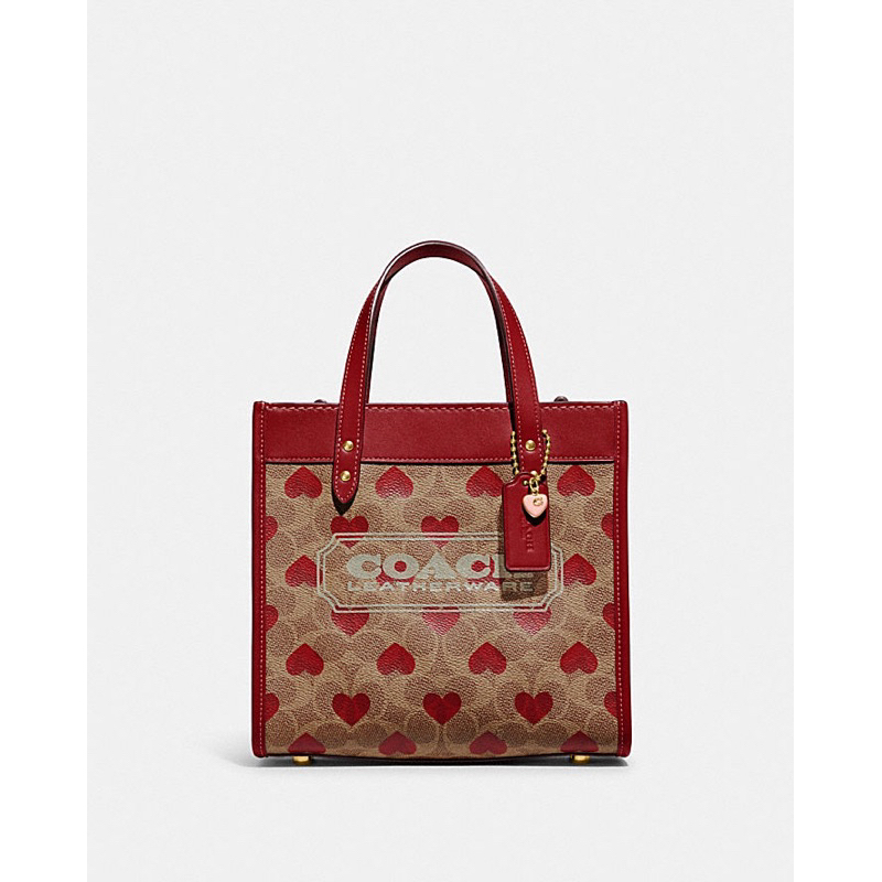 Coach Field Tote 22 In Signature Canvas With Heart Print (CF 127)