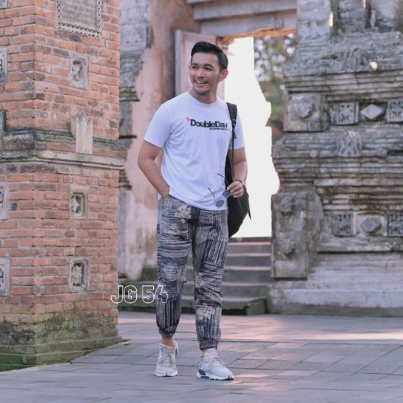 KEKINIAN JOGER (SIZE L) BATIK ABSTRAK BAHAN NYAMAN DIPAKE BATIK CAP ABSTRAK ASLI PEKALONGAN