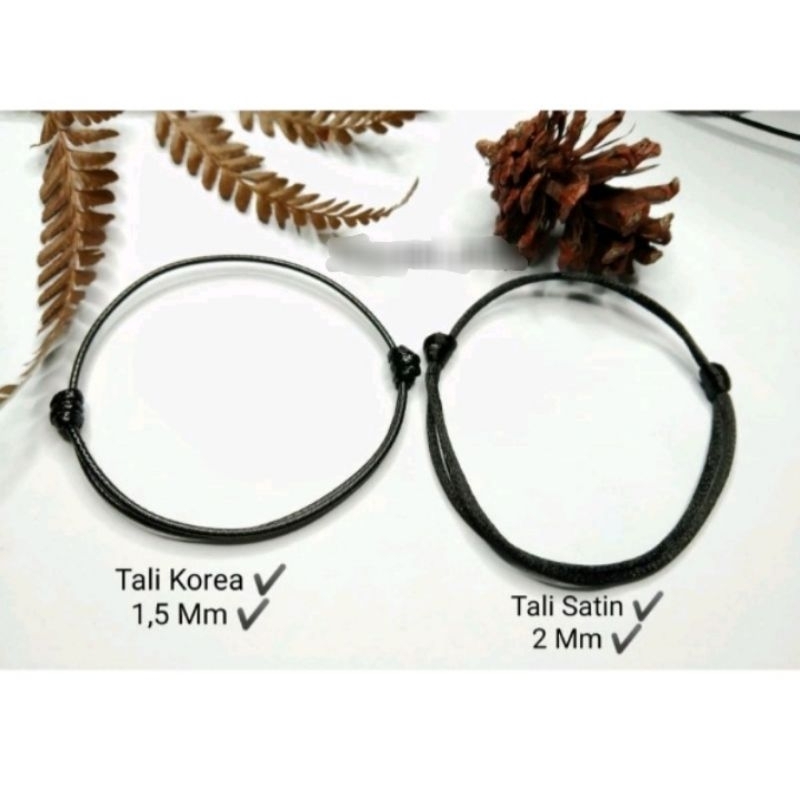 Gelang Tali Polos Tanpa Huruf Warna Hitam