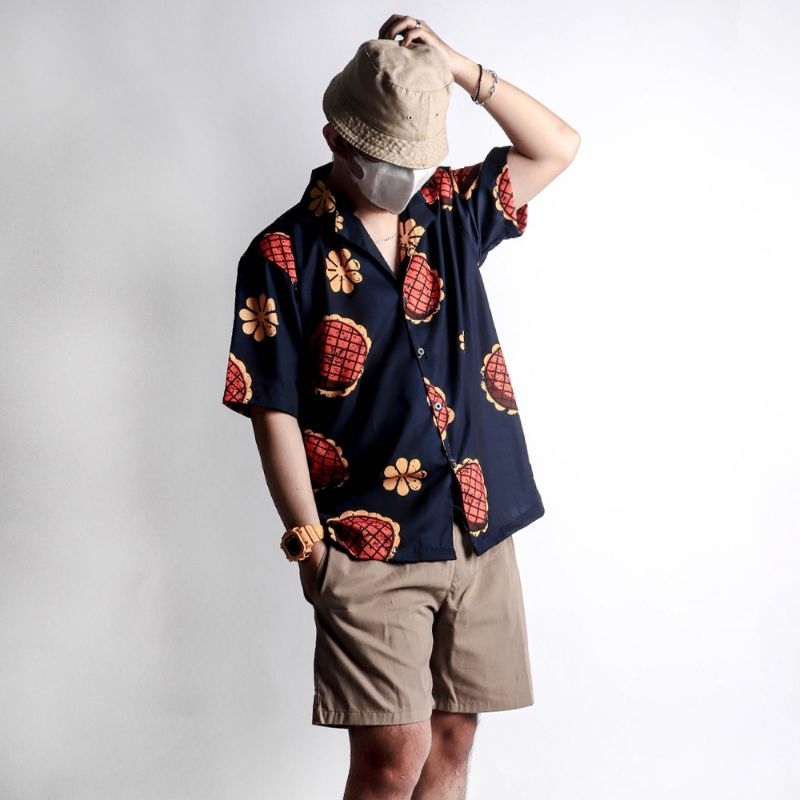 kemeja V navy by kremlin clothing