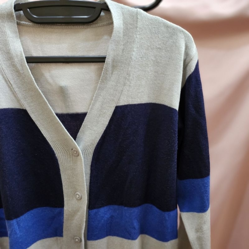 preloved outer luaran cardigan sweater baju dingin hangat unisex co ce pria wanita list
