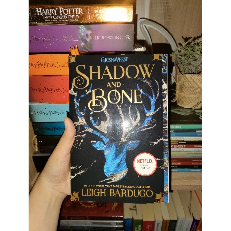 Preloved Shadow and Bone