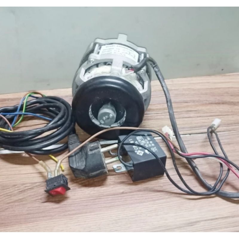 motor copotan penghancur kertas tegangan : Ac 220V - 150Wat - 3000rpm