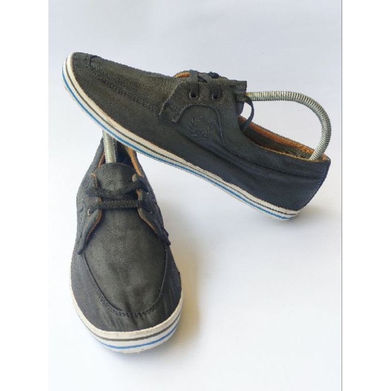 Sepatu Sneakers Fred Perry Canvas Black Original (Preloved) (Second)