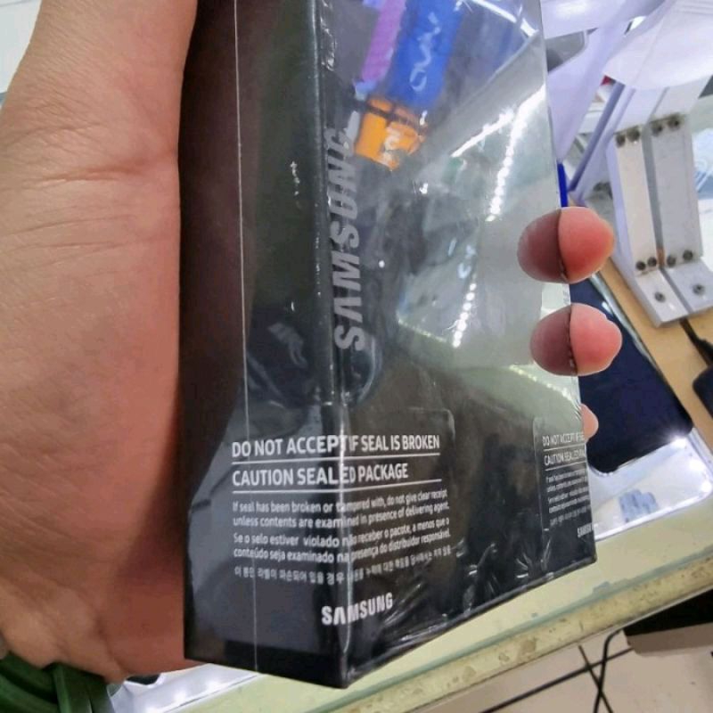 

STIKER HP SAMSUNG STIKER SAMSUNG STIKER SEGEL HP SAMSUNG MIRING HITAM