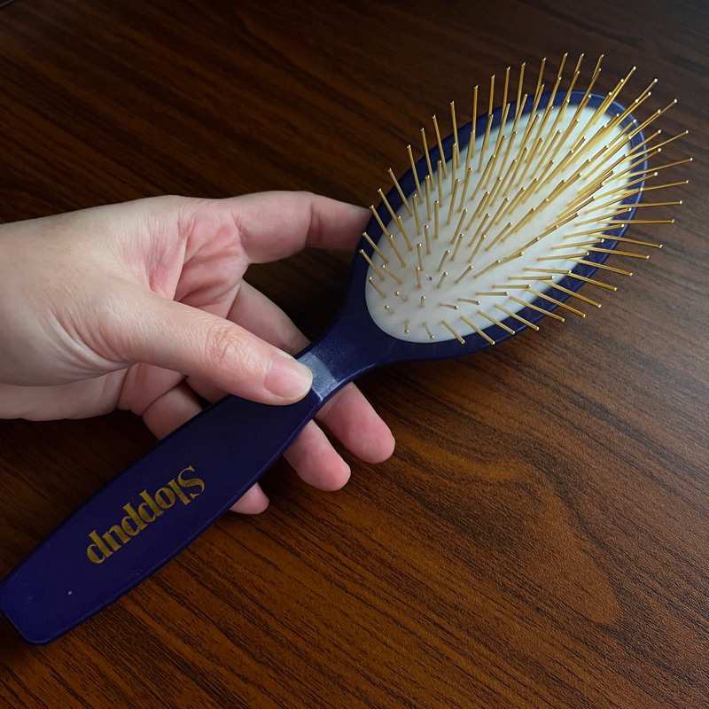 Histrotree oval gold pin brush