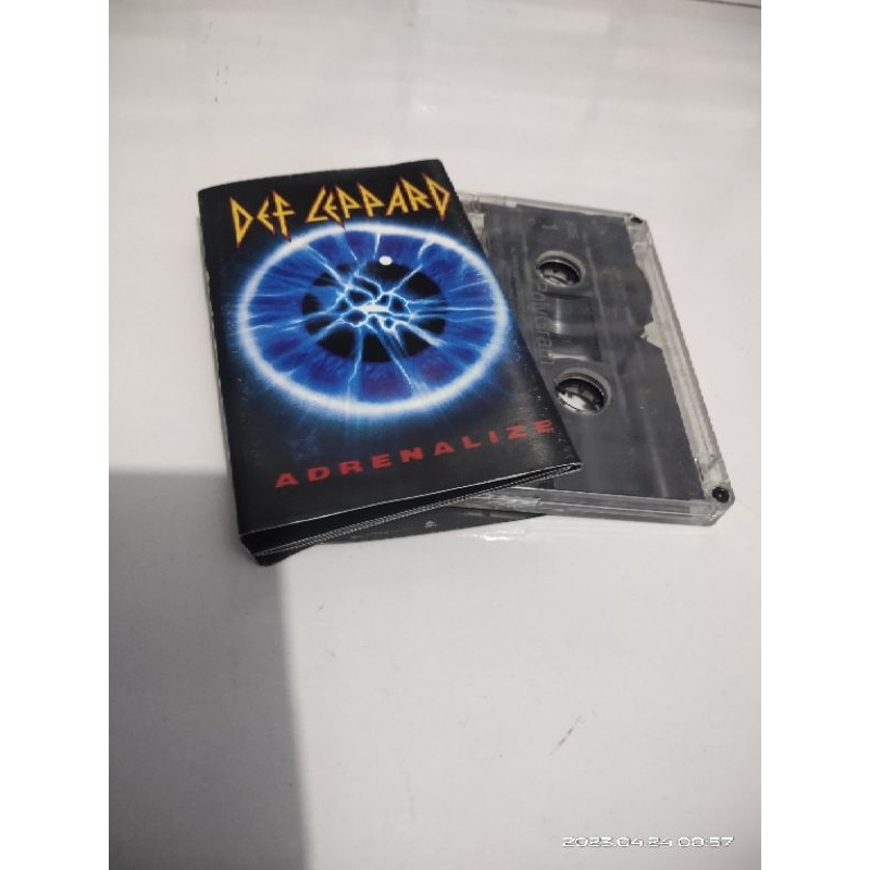 kaset pita def leppard / adrenalize