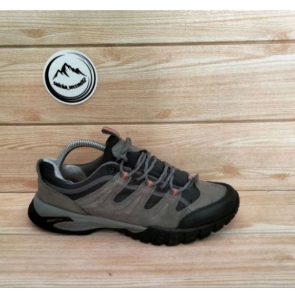 sepatu outdoor humtto