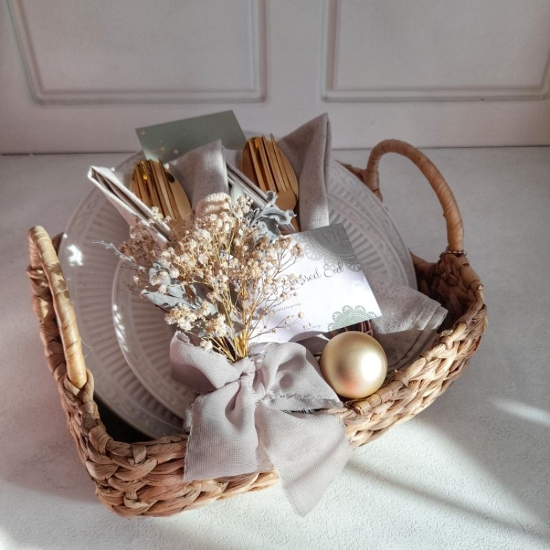 

twigs.id Elegant Dining Ware Set Gift Basket | Hadiah Hampers Alat Makan Tableware | Lebaran Idul Fitri