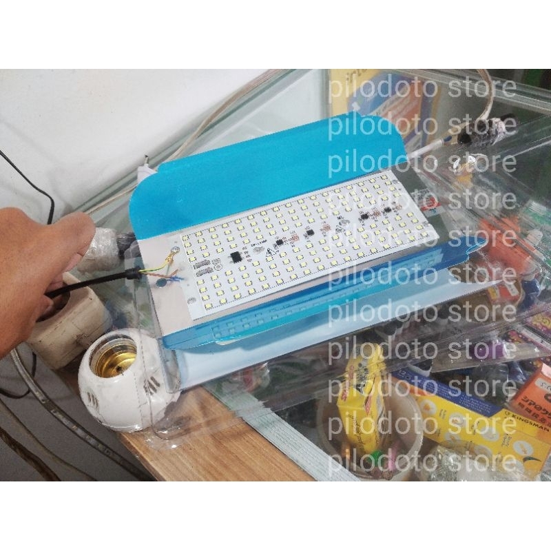 Lampu LED PJU 50W 100W lampu jalan Penerangan Jalan Umum Lampu rumah halaman gudang garasi kandang l