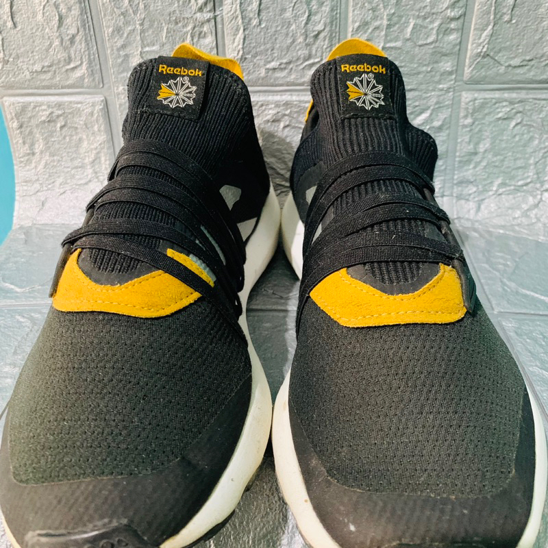 Sepatu Running Pria Reebok Classic Runner Black Sneakers Second Original