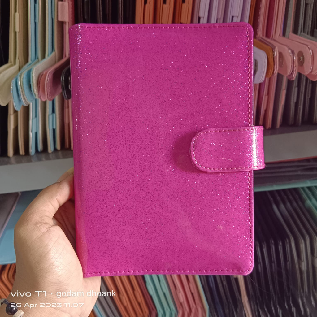 

BINDER GLOSSY CANDY PREMIUM A6 6lubang