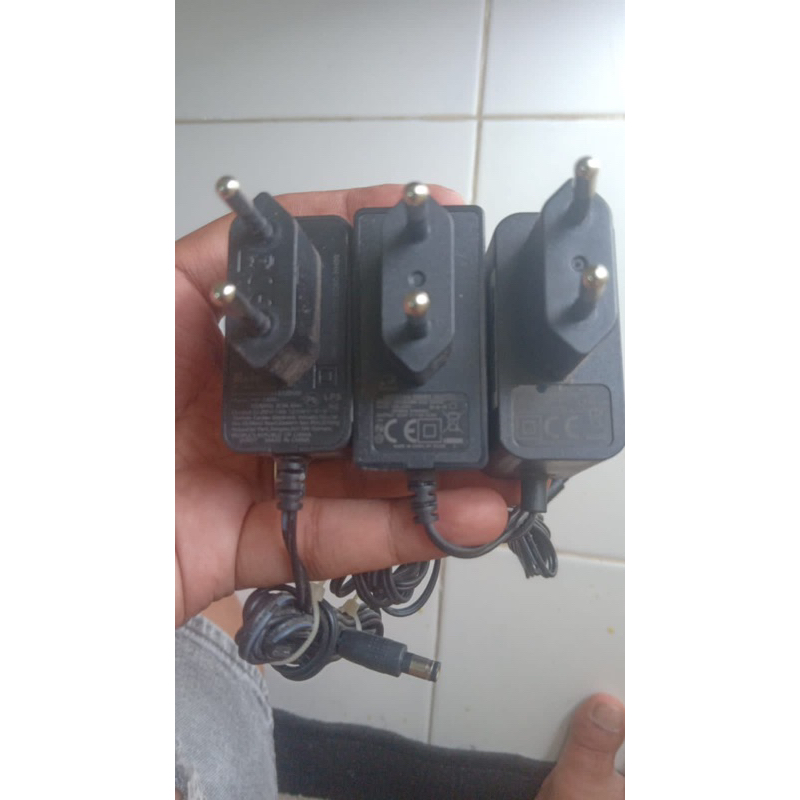 ADAPTOR ORIAN MODEM DAN STB