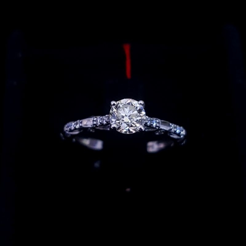 Cincin Berlian Solitaire 18K white Gold
