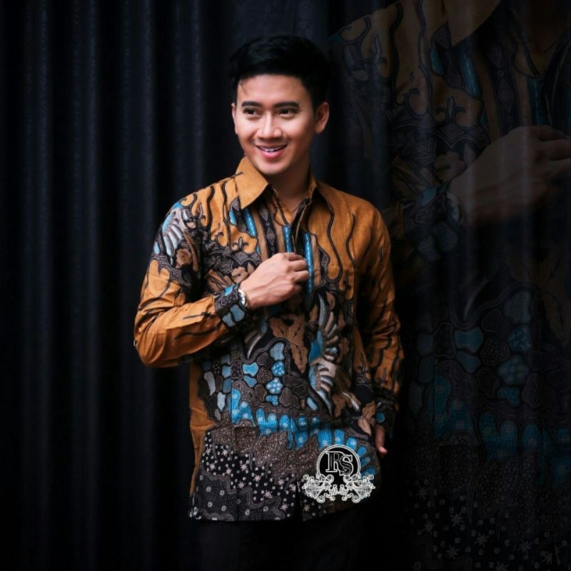 KEMEJA BATIK PRIA TERLARIS DI SHOPIE