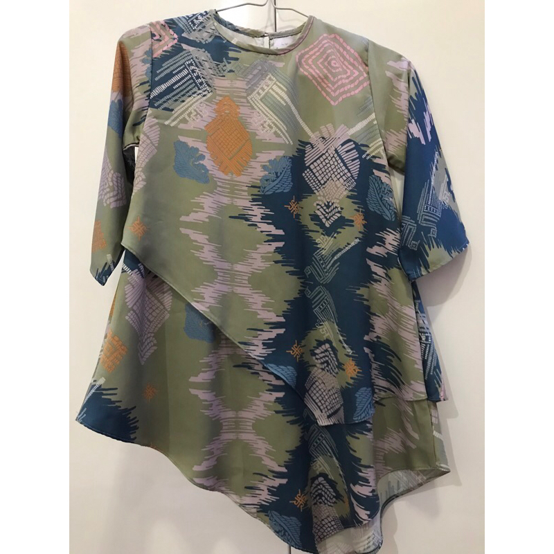 Katamaran Dress RiaMiranda dan Lukika Tunic LunabyRiaMiranda (Preloved)