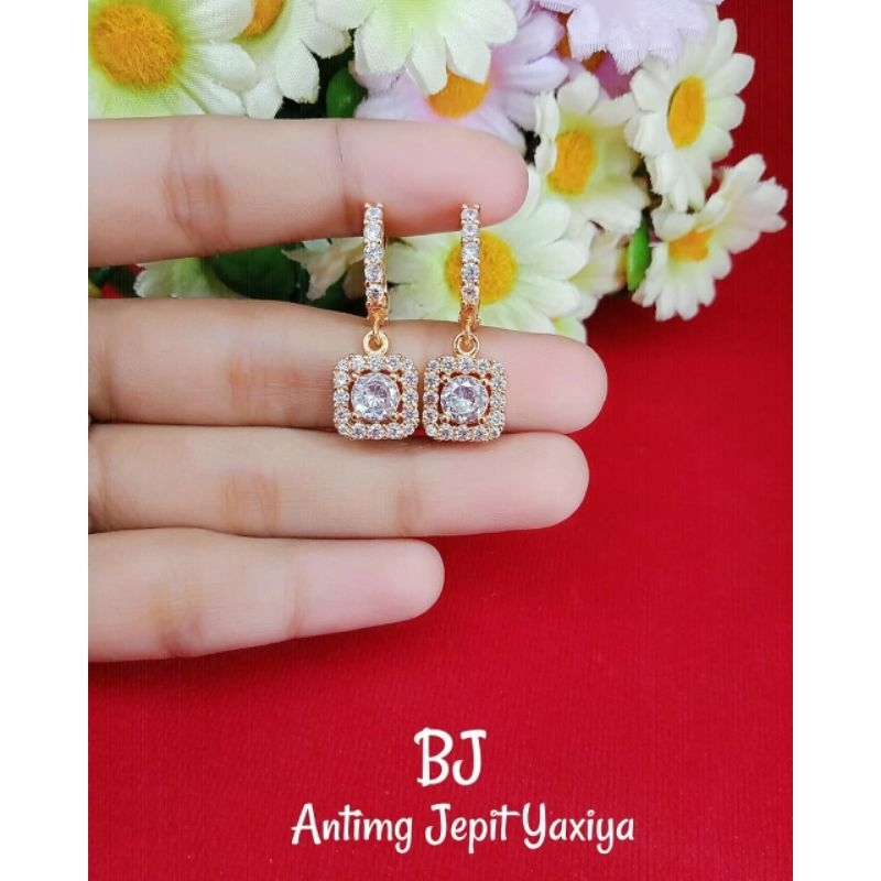 (Anti Karat) Anting Jepit Mata Satu Lapis Emas