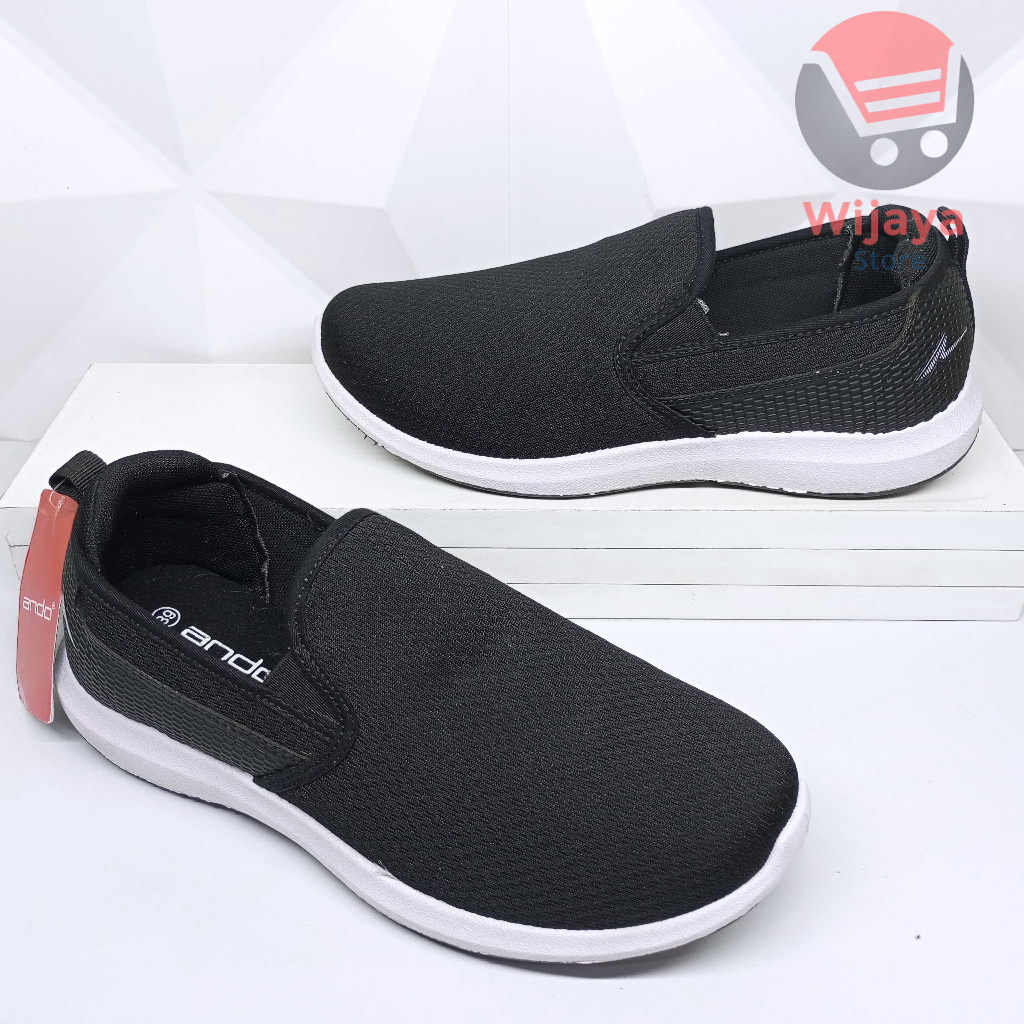 Sepatu Slip On Pria Ando 39-43 Hitam Polos Putih Cocok untuk Aktivitas Sekolah maupun Gaya Kasual Hovix