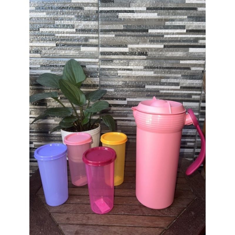 TWIST N POUR TUPPERWARE 1.1LTR PINK + FREE MEDIUM TUMBLER  275ML 4 PCS ( TEKO TUPPERWARE / PITCHER T