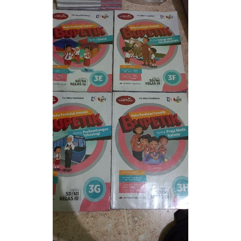 buku bupetik kelas 3 A - H bekas