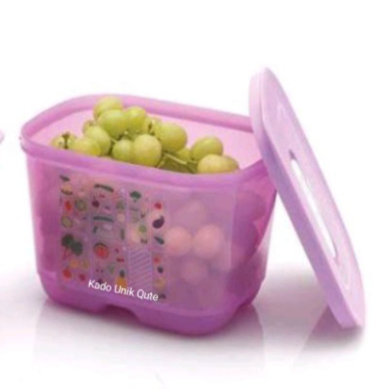 Wadah penyimpanan buah dan sayuran di kulkas