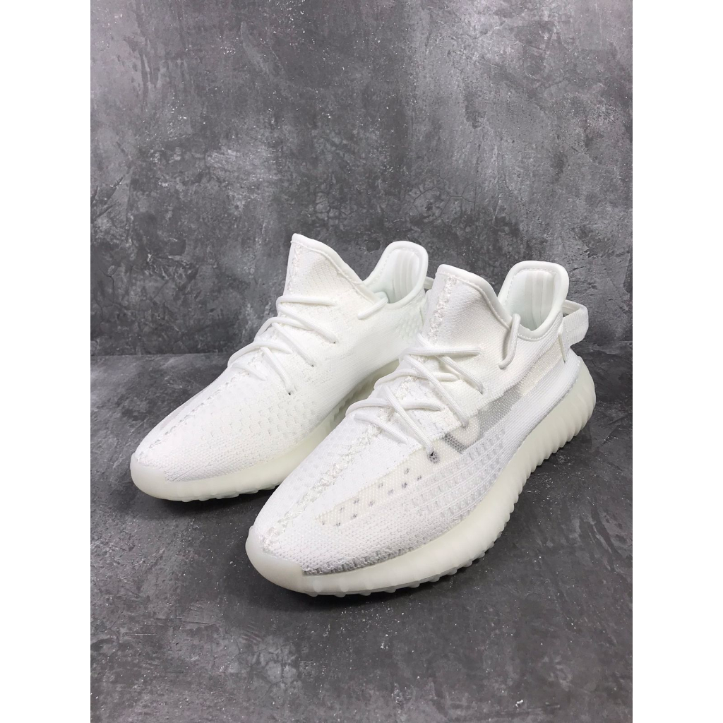 Yezzy 350 V2 Bone, 100% Real Pic.