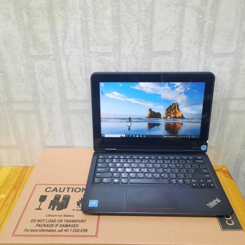 Laptop 2 in 1 Lenovo Thinkpad Yoga 11e Bisa dilipat jadi Tablet TOUCHSCREEN Celeron N4100 Ram 4GB SSD 128GB ok