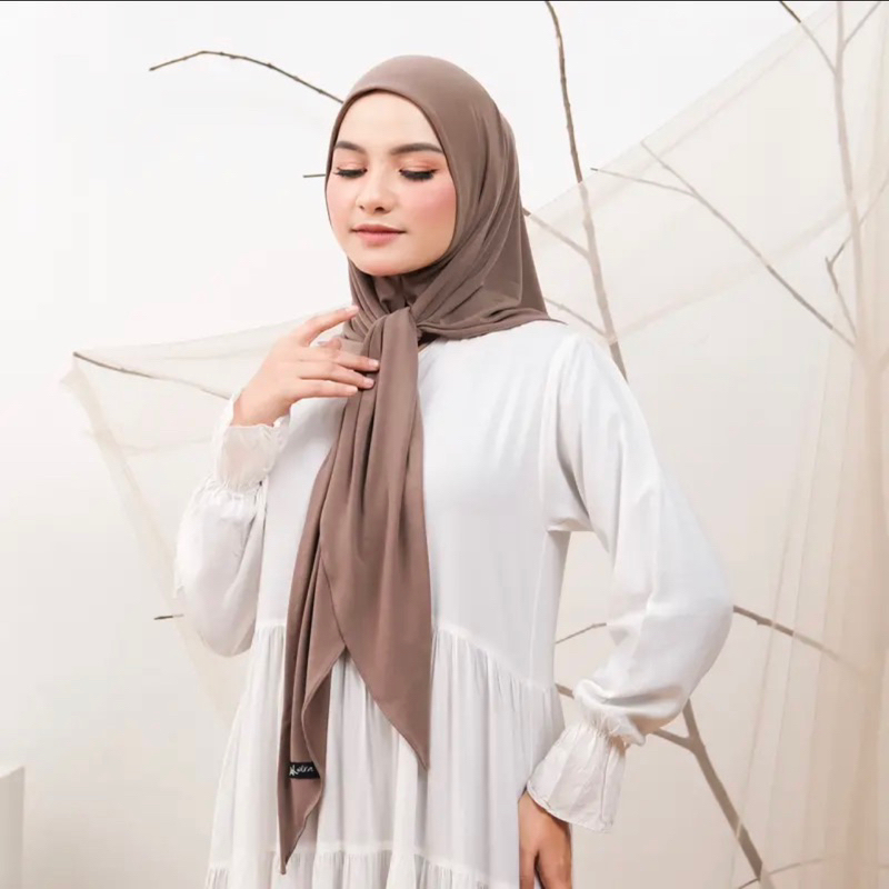 Alwira Hijab khodijah Segitiga Instan Jersey Premium