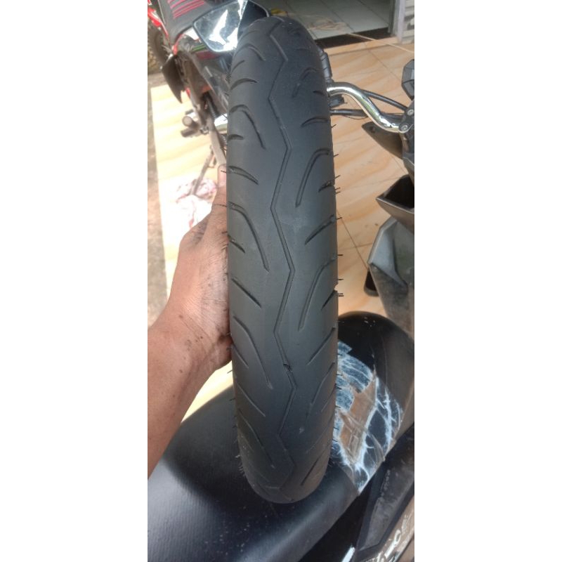 Ban depan Beat  ukuran80/90-14 tubles Irc