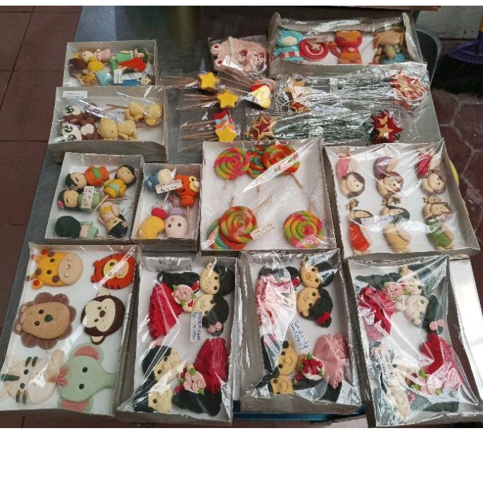 mainan clay dekorasi kue tart, dekorasi cake, harga untuk ambil semua, peralatan baking, topper kue 
