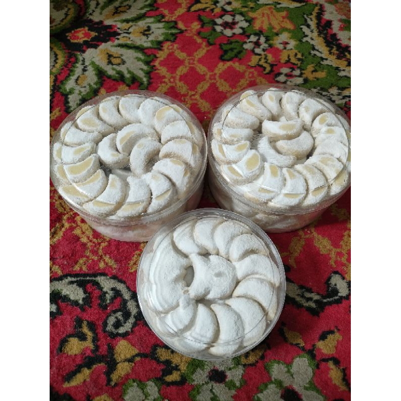 

putri salju almond ukuran 500gram