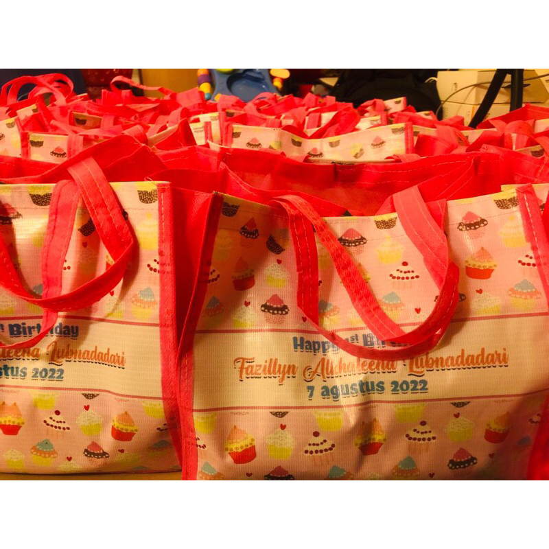 

Hampers Ulang Tahun