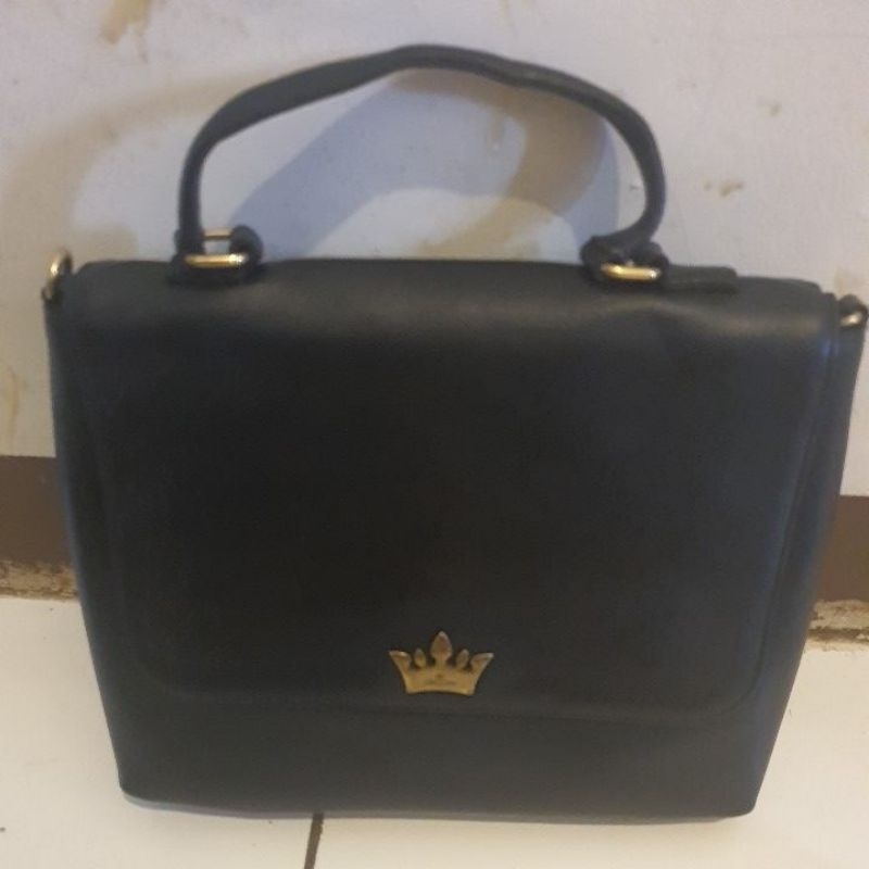 Jestina Sling Bag Preloved