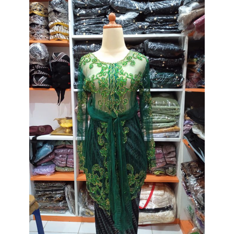 Kebaya Domas