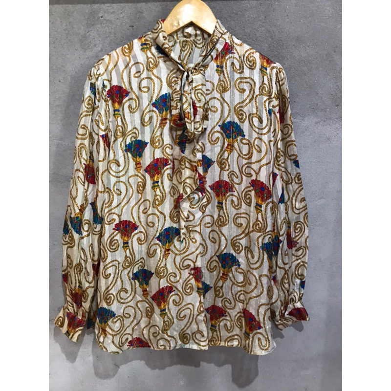 Kemeja Vintage Premium