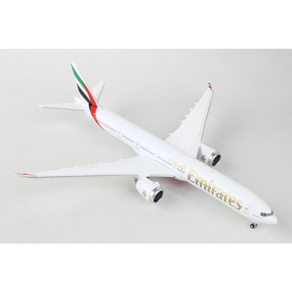Emirates Boeing 777-9 A6-EZA Gemini Jets 1:400