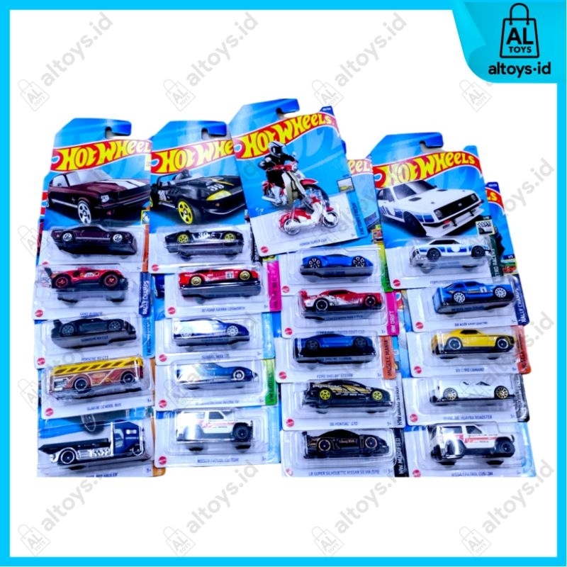 Diecast Hot Wheels Fefari Bugatti Lamborghini Avanza Toyota Random