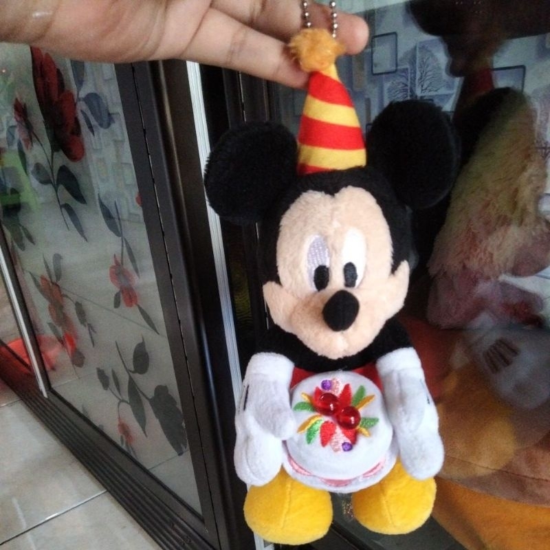 boneka kecil ganci gantungan kunci Disney Mickey Miki Minnie mini mouse tikus ultah ulang tahun birt