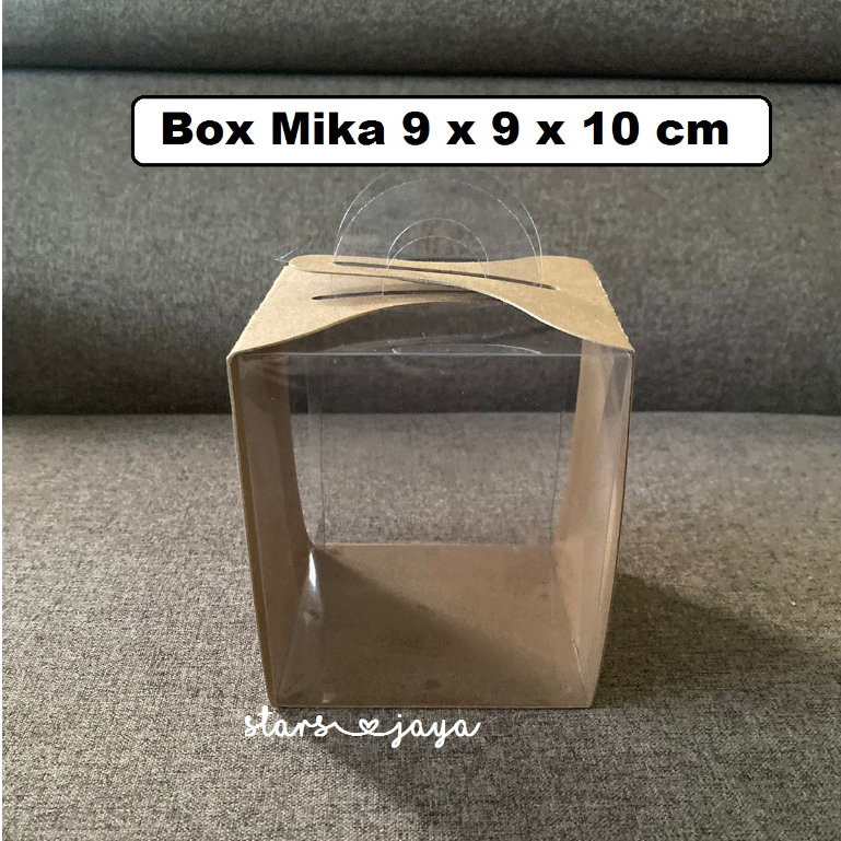 

Box Kraft tenteng mika 9x9x10 cm, kotak kue tart, Toples, Hampers, Kotak Souvenir