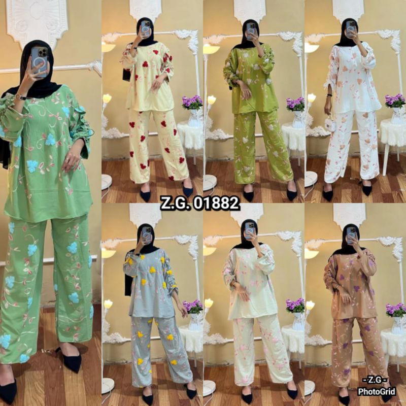 ONE SET CRINKLE EMBROIDERY MOTIF TIMBUL LENGAN SERUT