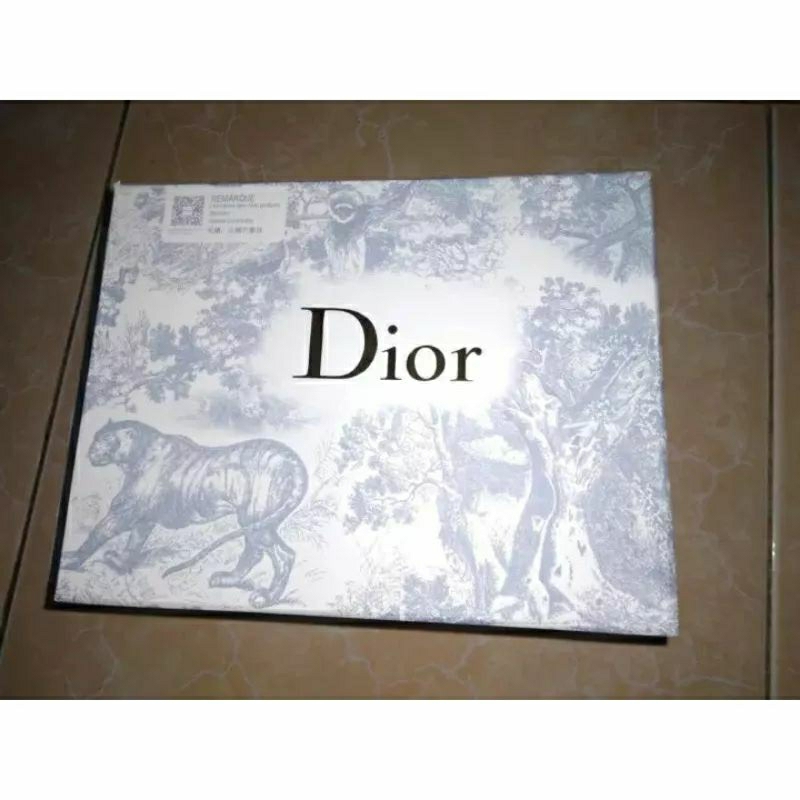 

kardus box dompet DR ukuran 20x13x5cm