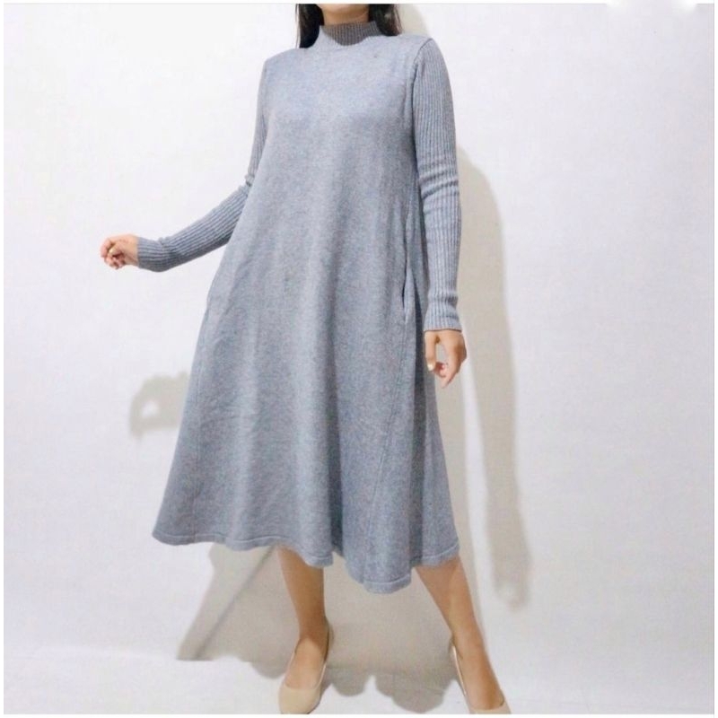 Dress Gaun Rajut Knitwear  preowned Abu-Abu lengan panjang Tebal
