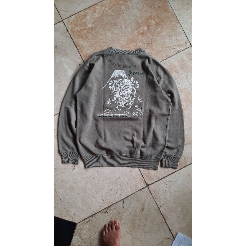 CREWNECK SUKAJAN JAPAN