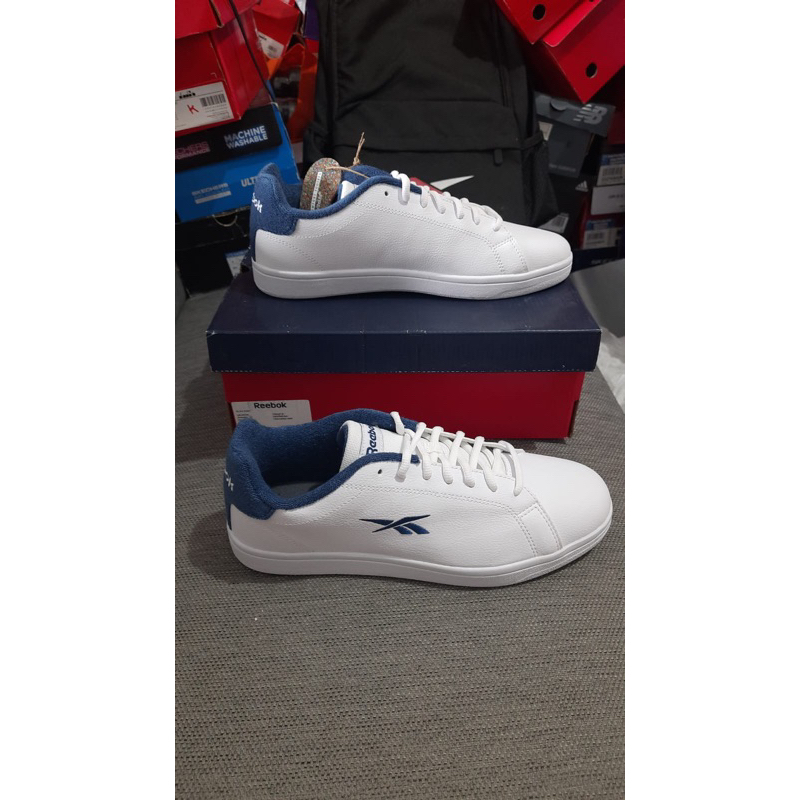 REEBOK GW7744 SIZE 44