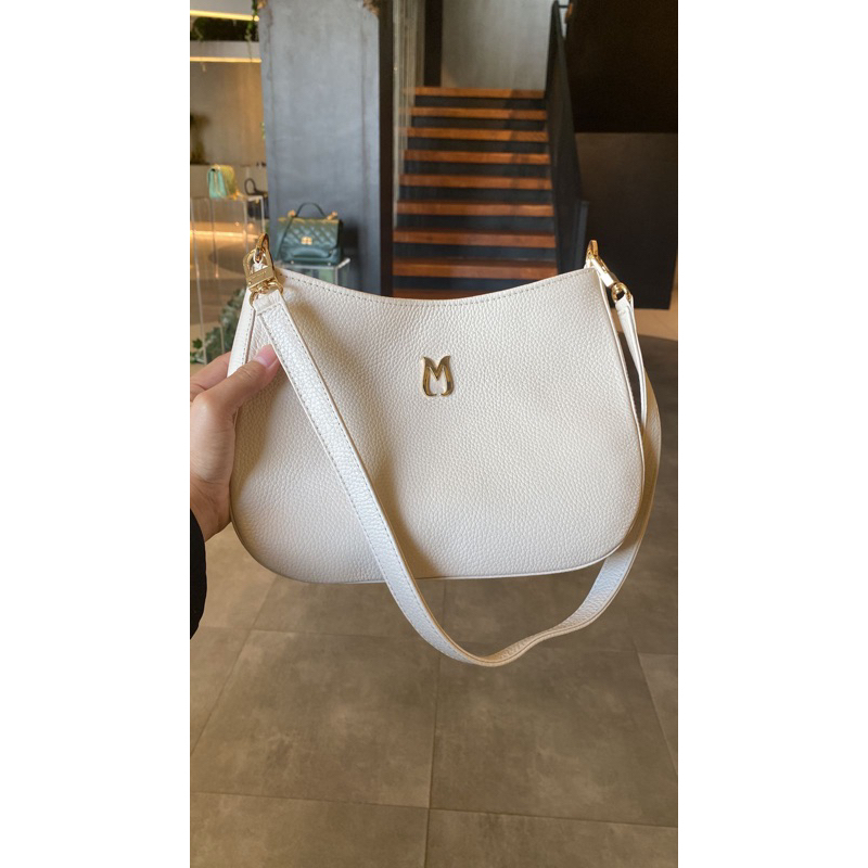 preloved mooij bag kania warna creme VVGC LIKE NEW