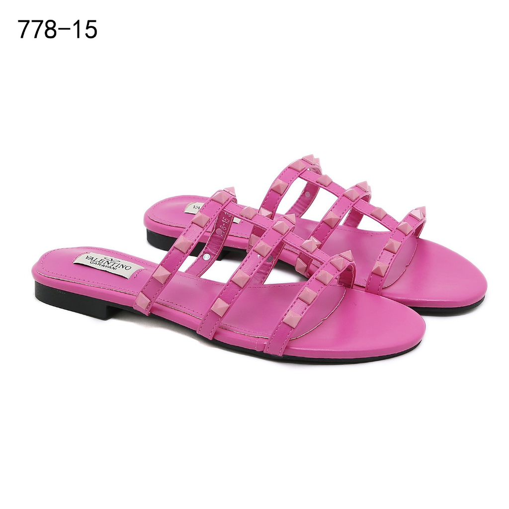 V 778-15 Leather Rockstud Flat Slides Sandals