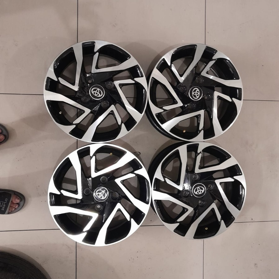 Velg Mobil Bekas Replika Veloz Ring15 pnp avansa xenia livina