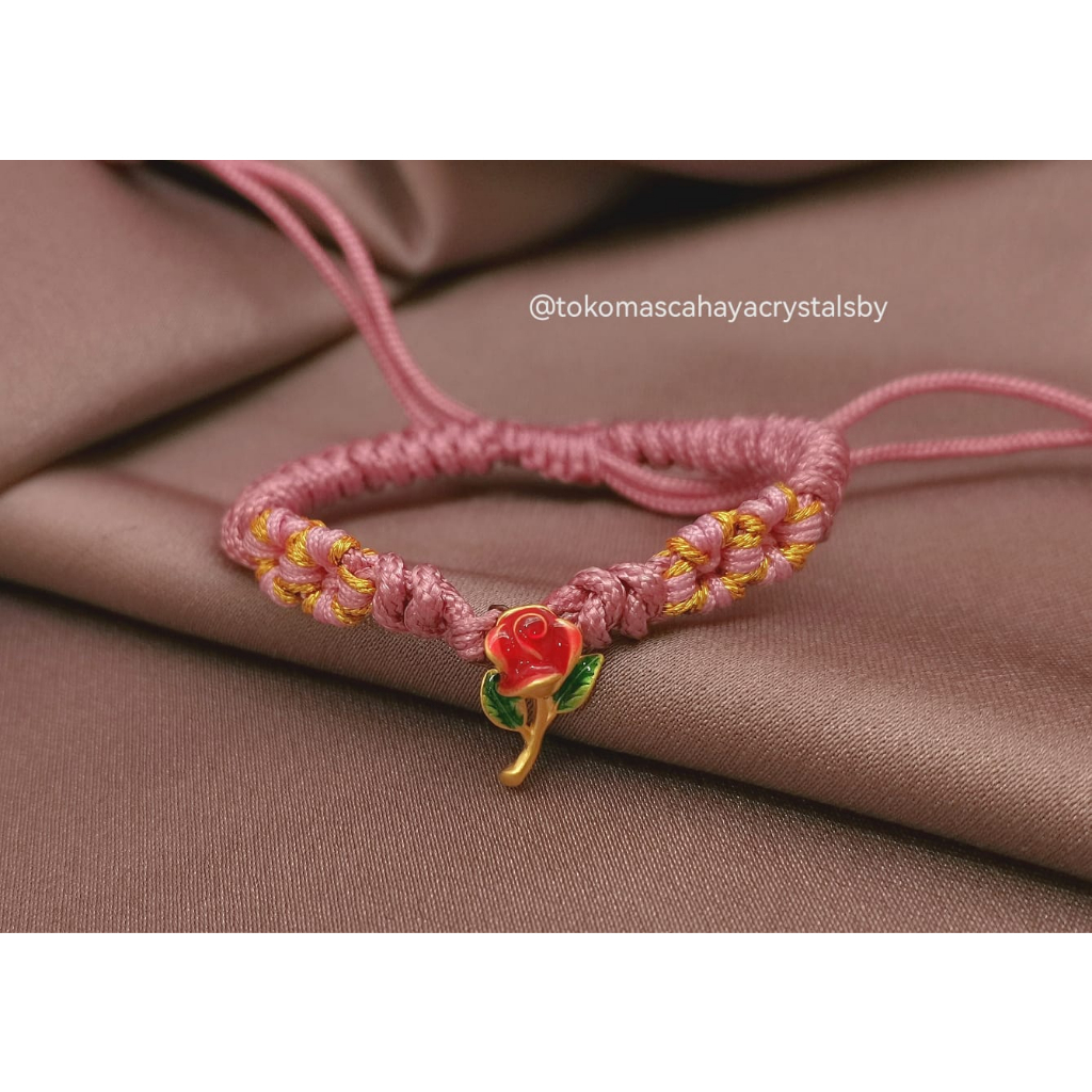 Charm Mawar Tangkai Cat Merah emas kadar 24k 999% 999 &amp; Gelang Serut (Kepang / Plintir)