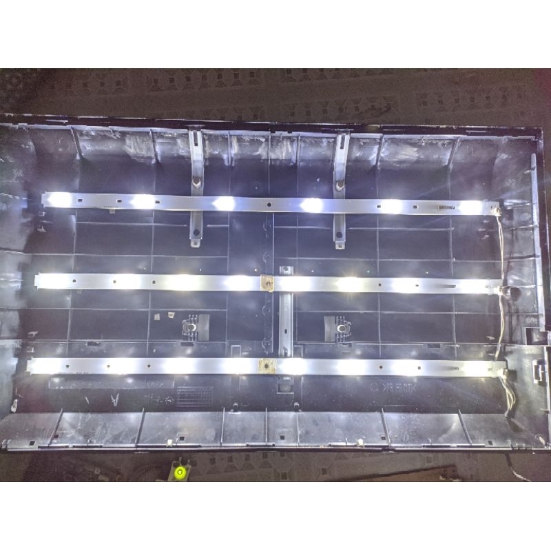 BL BACKLIGHT TV LED TOSHIBA 32P1300VJ - 32P1400VJ